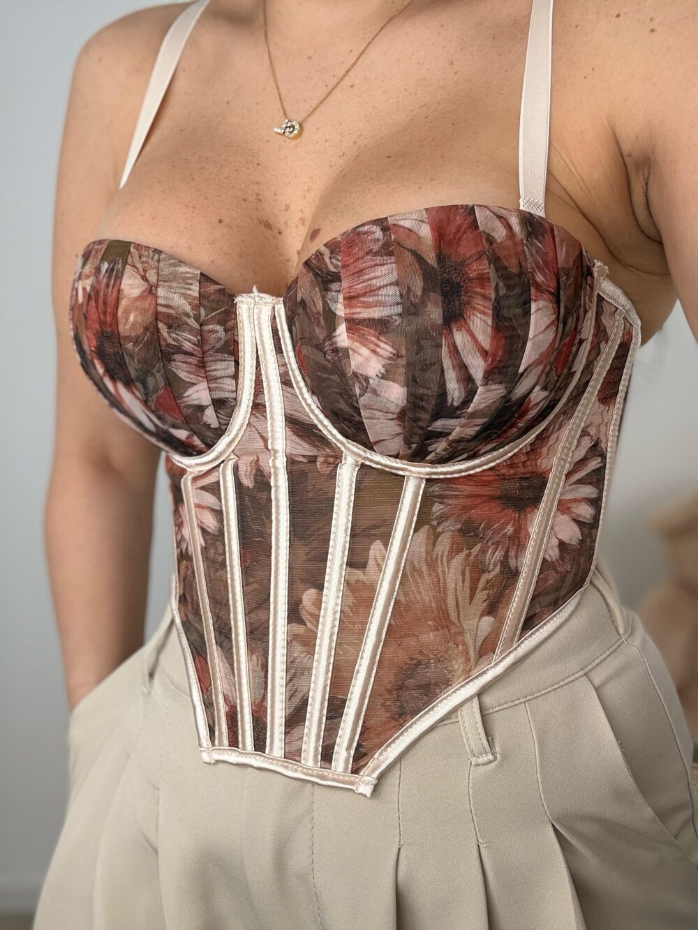 Corpetto Anita Marrone - immagine 3